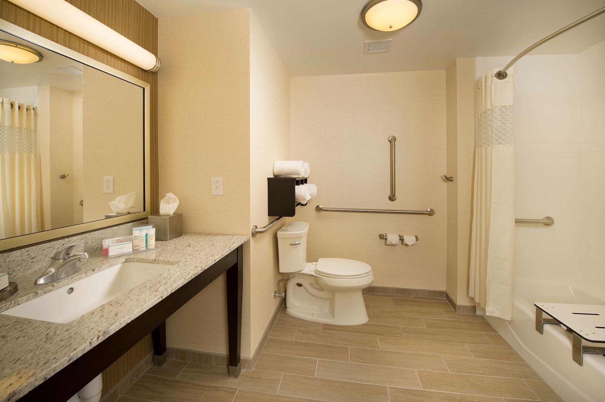 Hampton Inn & Suites Baltimore/Woodlawn Exteriér fotografie