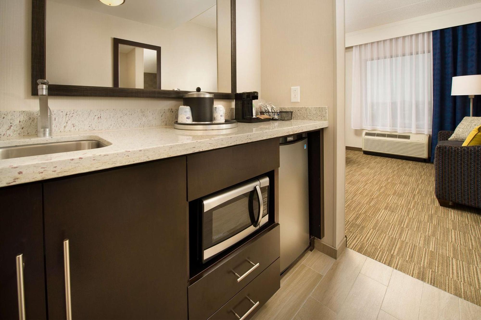 Hampton Inn & Suites Baltimore/Woodlawn Exteriér fotografie