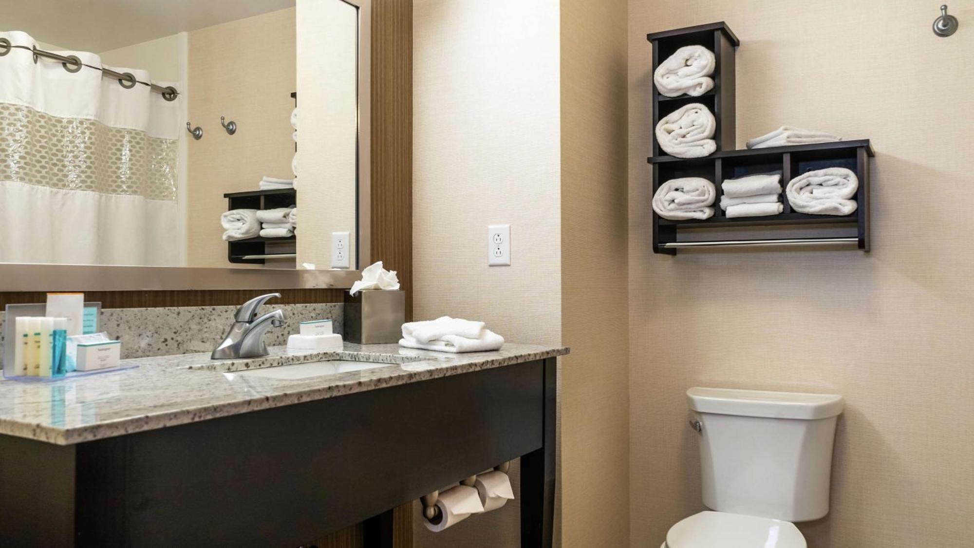 Hampton Inn & Suites Baltimore/Woodlawn Exteriér fotografie