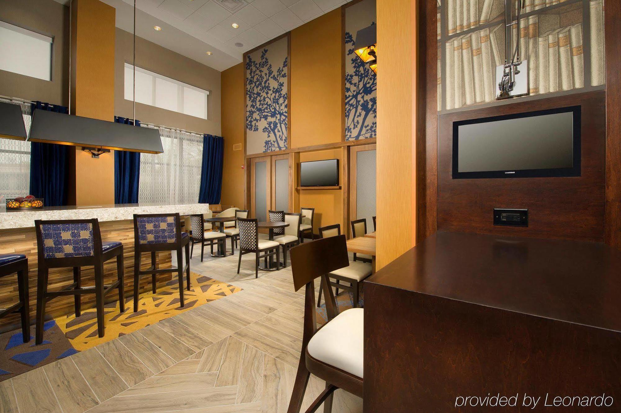 Hampton Inn & Suites Baltimore/Woodlawn Exteriér fotografie